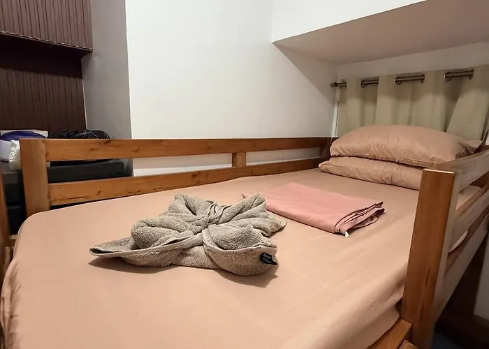 Fully-furnished 1-bedroom Grand Riviera