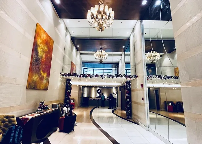 Fully-furnished 1-bedroom Grand Riviera